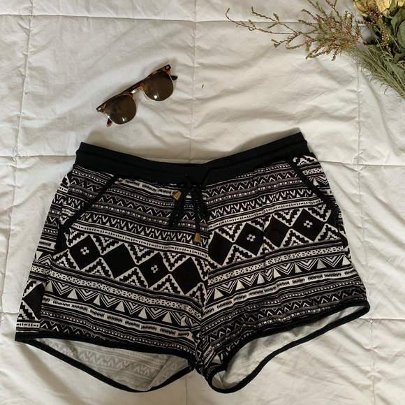 Cute soft shorts - Picture 2 of 3